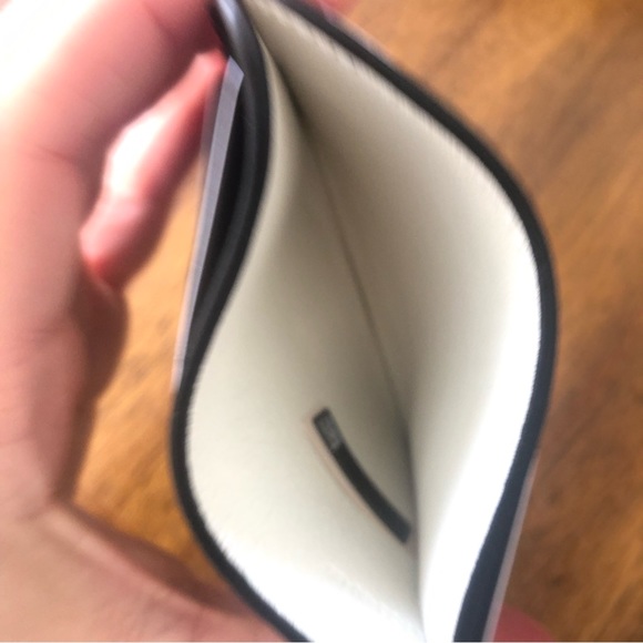 NEW $290 Chloe Sense Logo Calfskin Card Case in Black Leather! - Picture 10 of 11